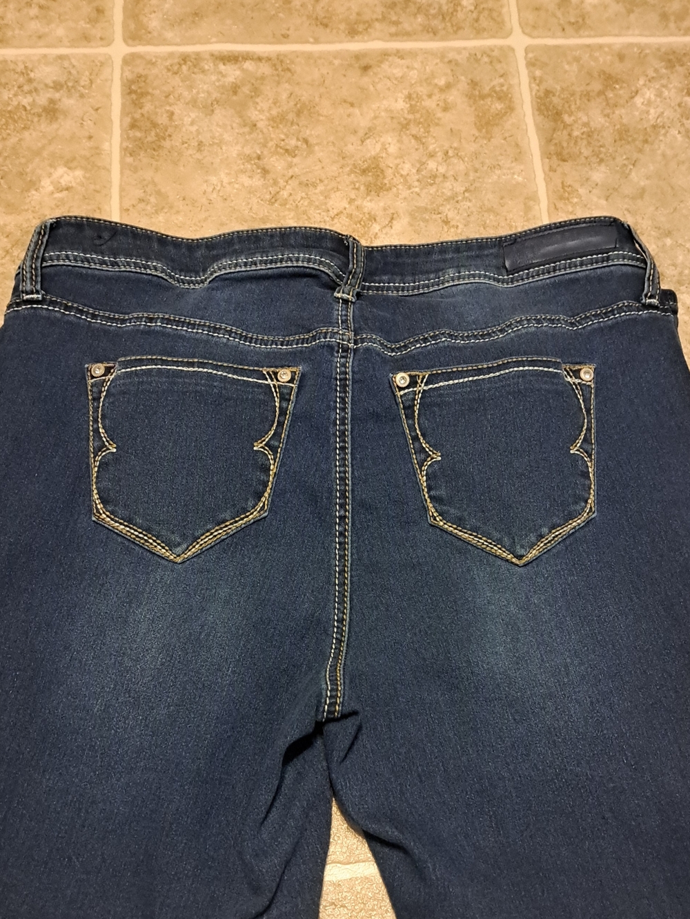 Hydraulic Dark Blue Ankle Jeans with Embroidered Cuffs. Emma Midrise Skinny. - Picture 13 of 14